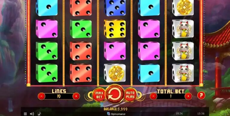 8 Lucky Dice