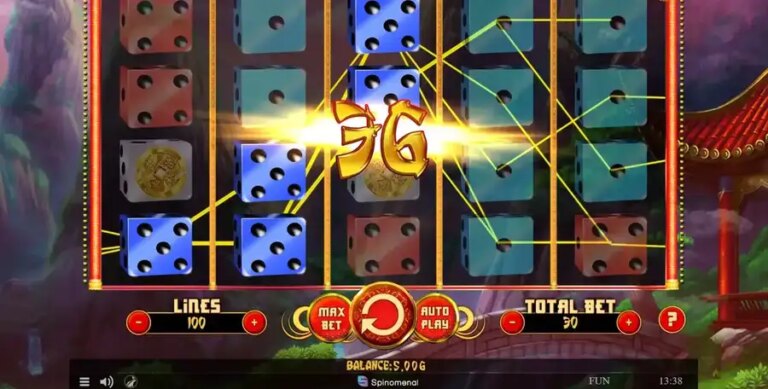 8 Lucky Dice