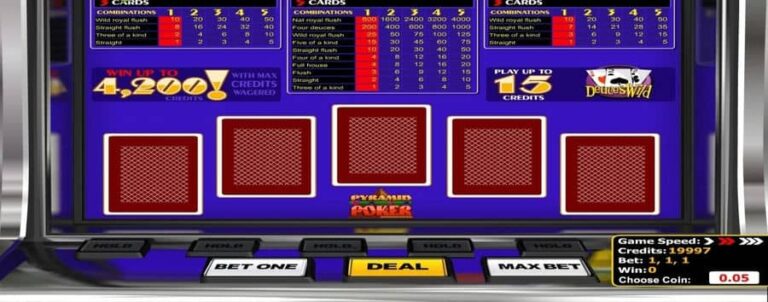 Pyramid Deuces Wild (Betsoft)